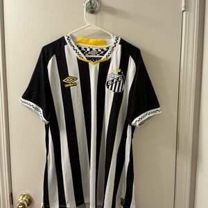 BRAND NEW W/TAGS Umbro Black and White Striped Jersey